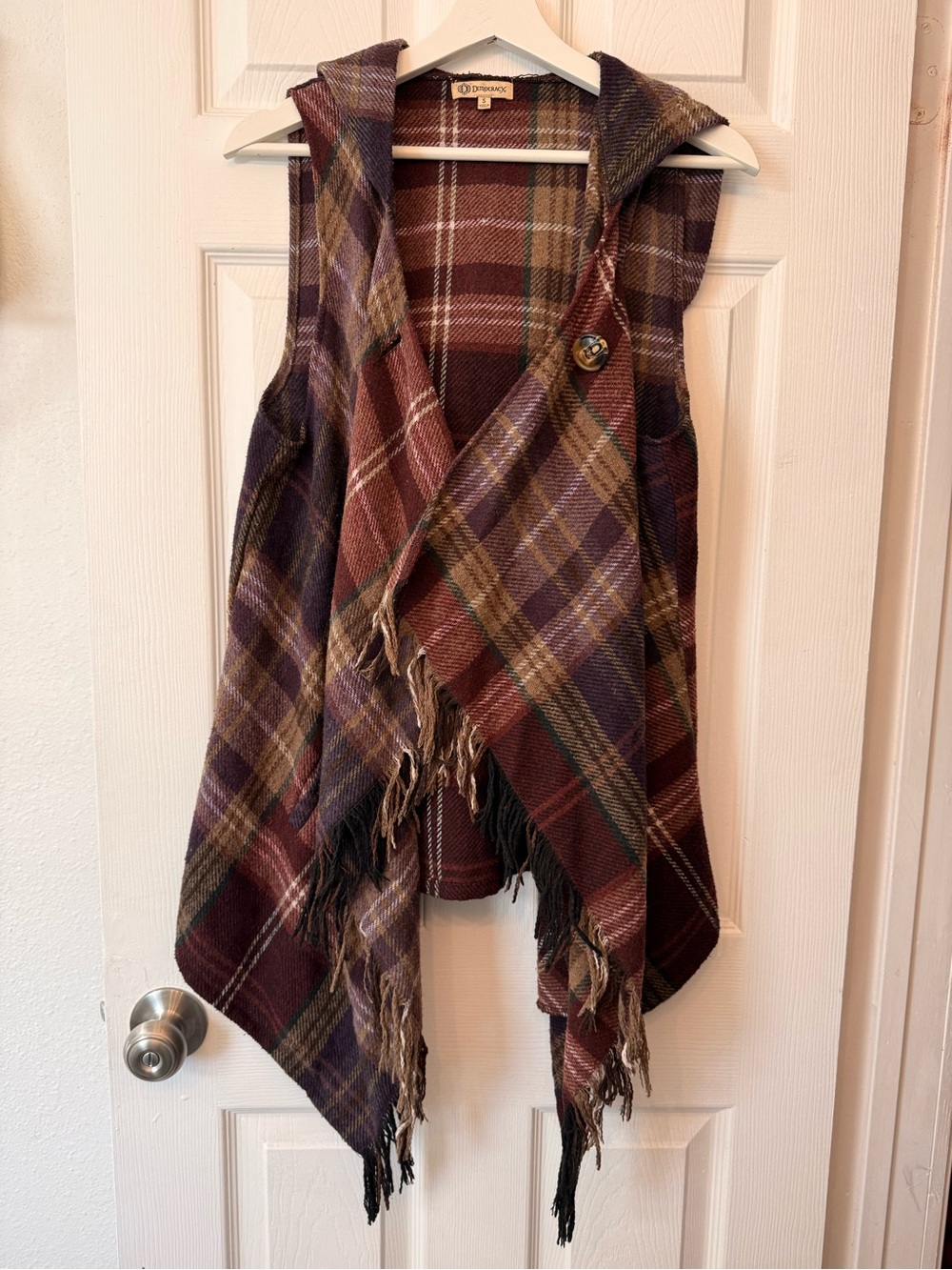 Democracy Fringe Plaid Burgundy Vest Poncho W/ Hoodie Size Small Pre Owned